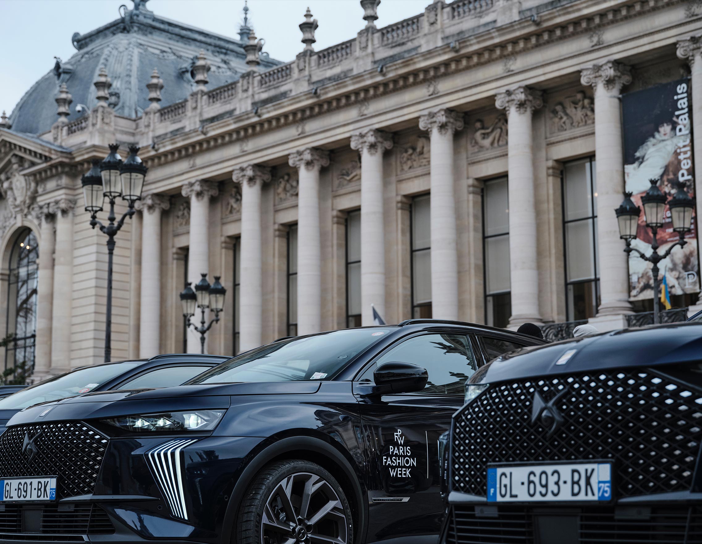 New DS 7 E-TENSE at Paris Fashion Week Haute Couture