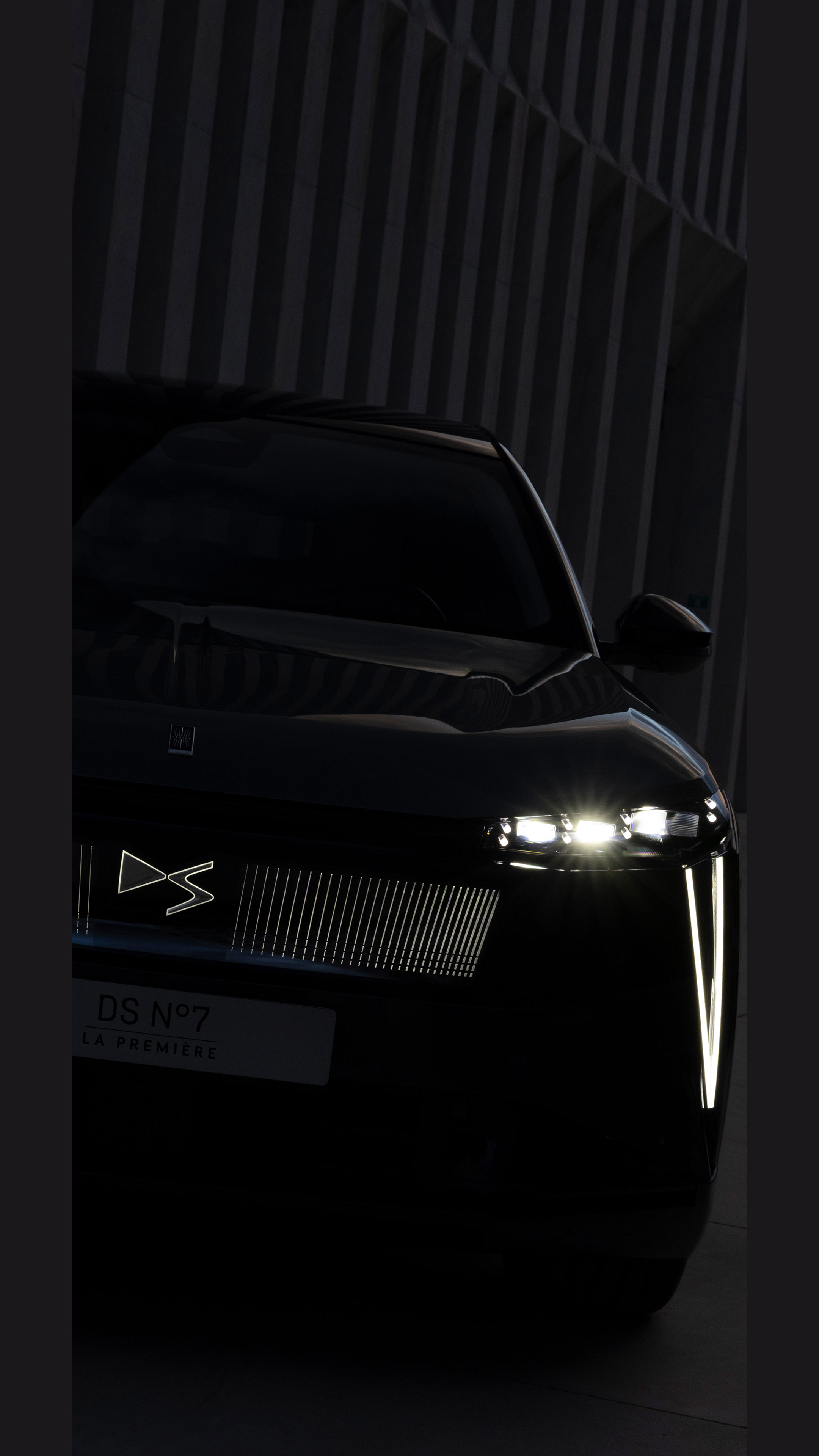 DS N°7 Front End